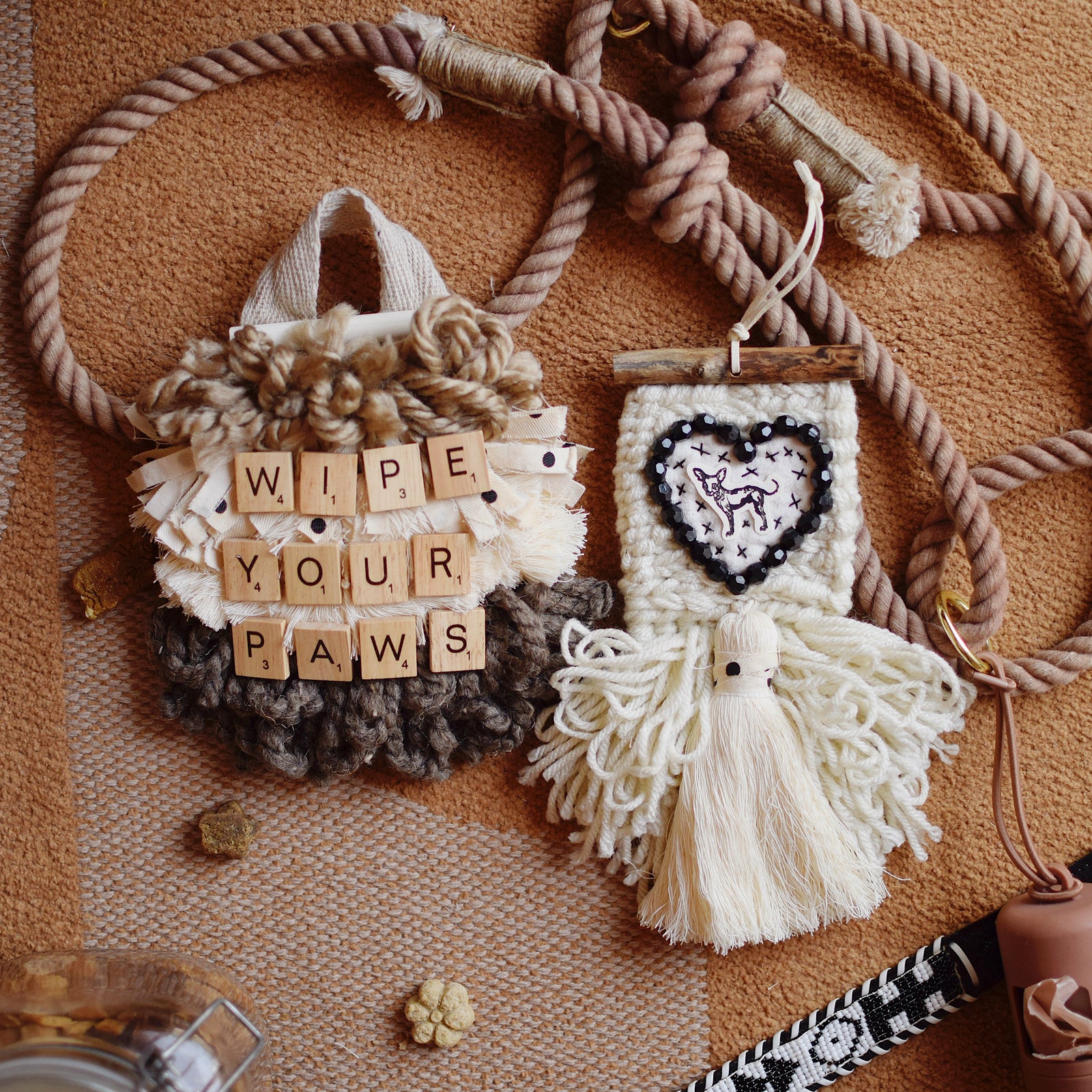 Mini Weave - DOGS - WIPE YOUR PAWS + TEACUP CHIHUAHUA