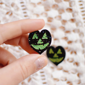 Earrings - Halloween Pumpkin Heart Studs - Spooky Screams/Neon Green