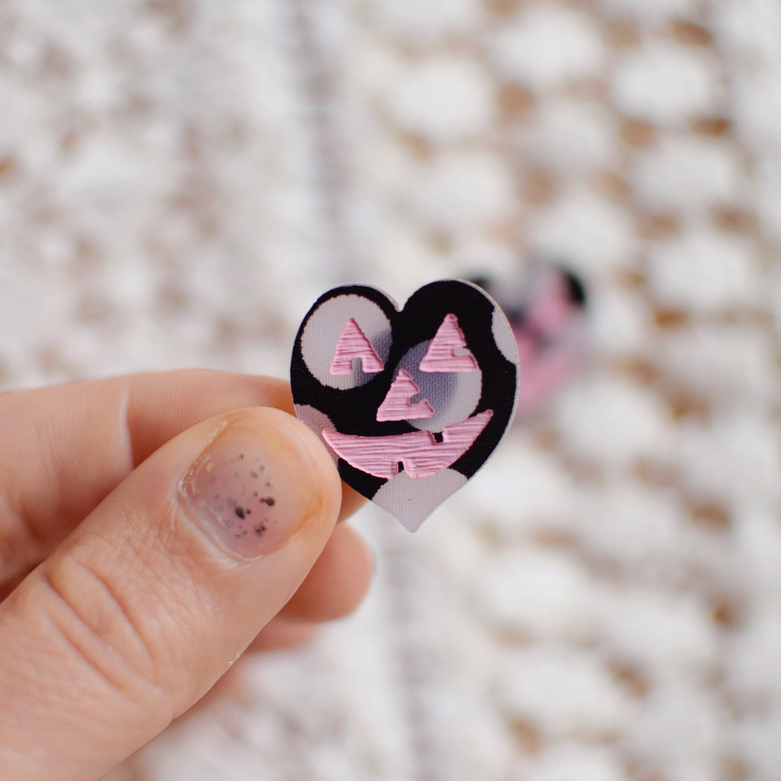 Earrings - Halloween Pumpkin Heart Studs - Creepy Clown/Pink