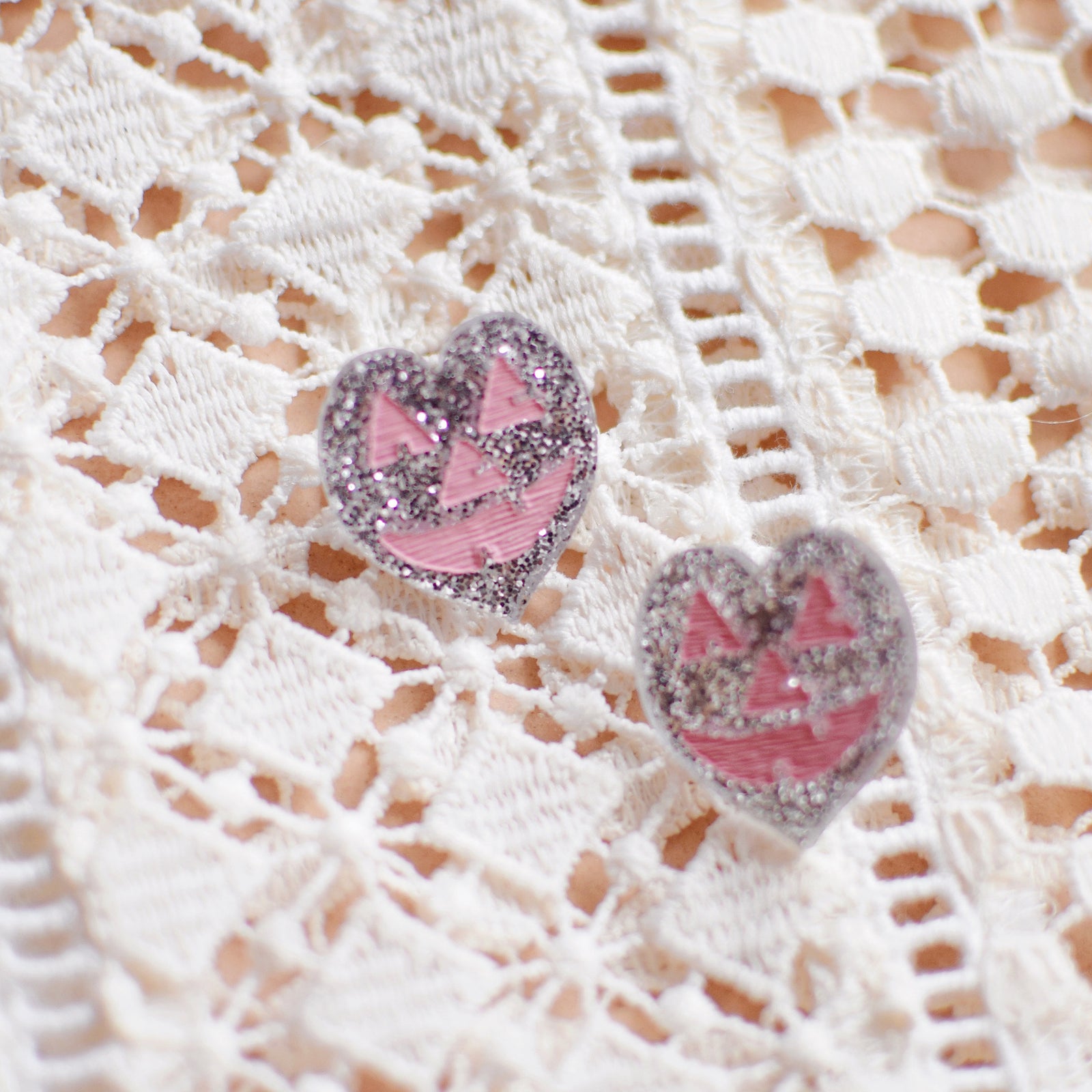 Earrings - Halloween Pumpkin Heart Studs - Devil's Disco/Pink