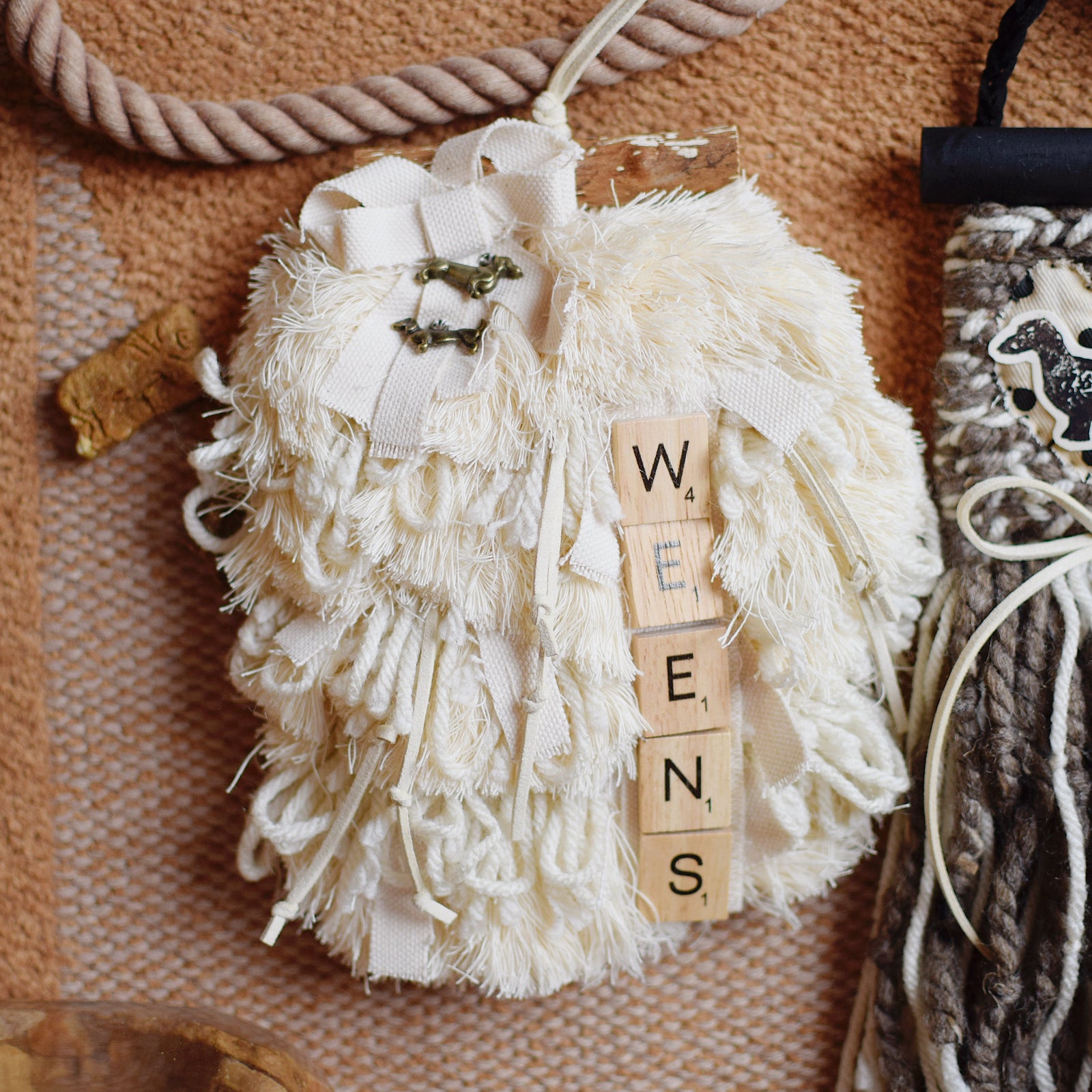 Mini Weave - DOGS - WEENS + DACHSHUND