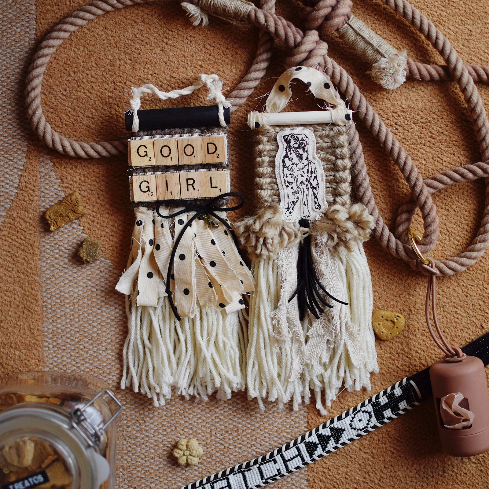 Mini Weave - DOGS - GOOD GIRL + GOLDEN RETRIEVER