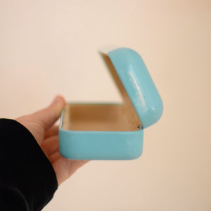 Tiffany & Co. Hard Leather Sunglass Case - Tiffany Blue with Tan Velvet Interior