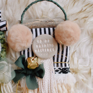 Mini Weave - Christmas Vacation - BEE-YOUU-TIFUL CLARK! + SO DO WASHING MACHINES...